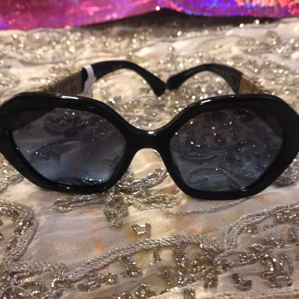 Chanel glasses with case